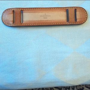 Authentic Louis Vuitton non slip shoulder protecti